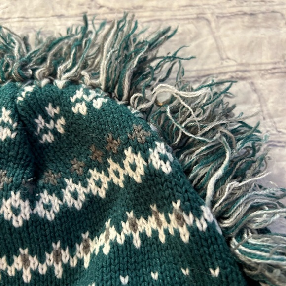 KIDS YKK GREEN/WHITE/GRAY MOHAWK STYLE WINTER HAT - Picture 7 of 7